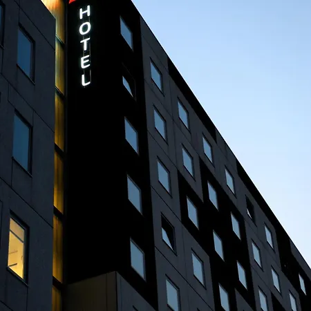 Ibis West