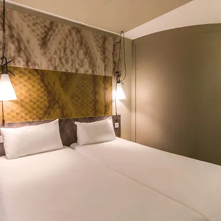 Hotel Ibis West 3*