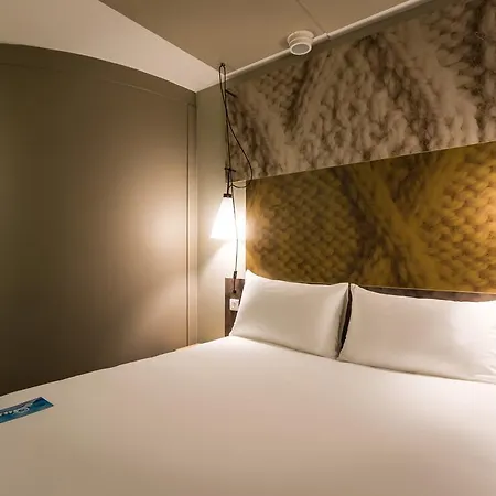 Ibis West