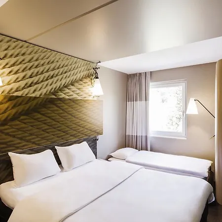 Ibis West Hotel