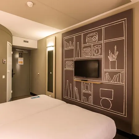 Hotel Ibis West