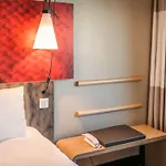 מלון Ibis West 3*
