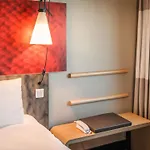 Ibis West 3*