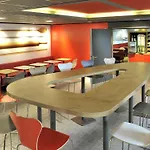 Ibis West 3*