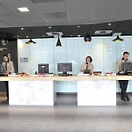 Ibis West 3*